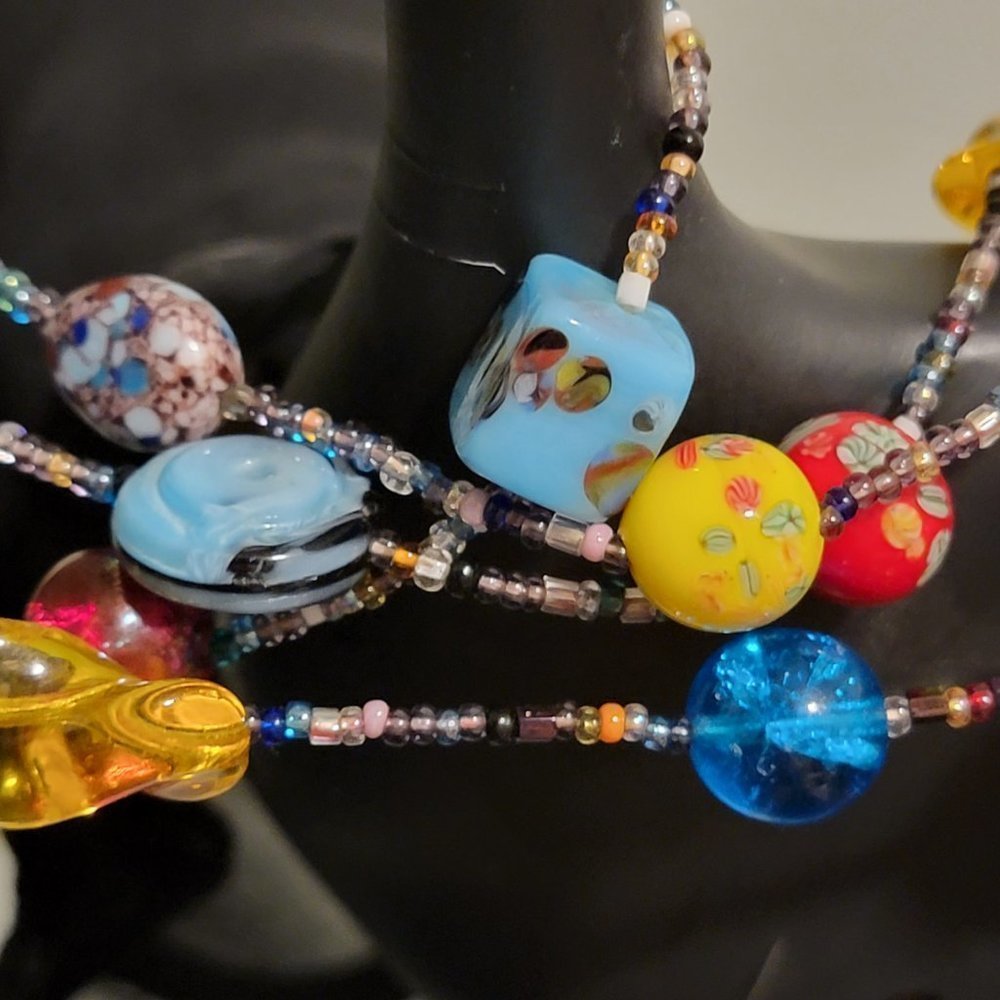 FABULOUS Vintage ITALIAN GLASS BEAD Triple Strand Necklace - Picture 5 of 8